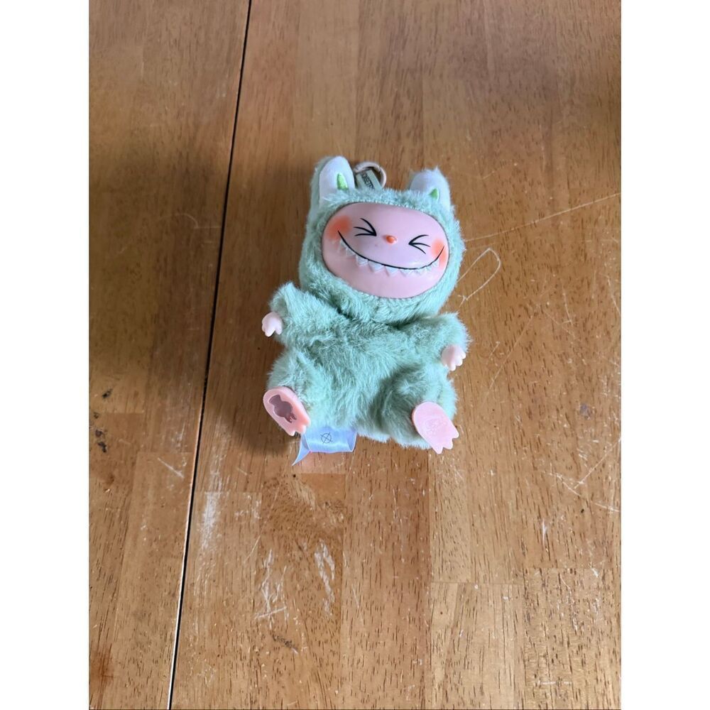 Pop Mart Labubu plush keychain (part of The Monsters fuzzy/soft "bag charm" - Picture 3 of 7